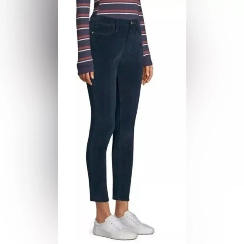 Frame Ali High Rise Cigarette Raw Edge Jean in Lupin, Size 26
